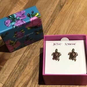 Betsey Johnson turtle earrings.